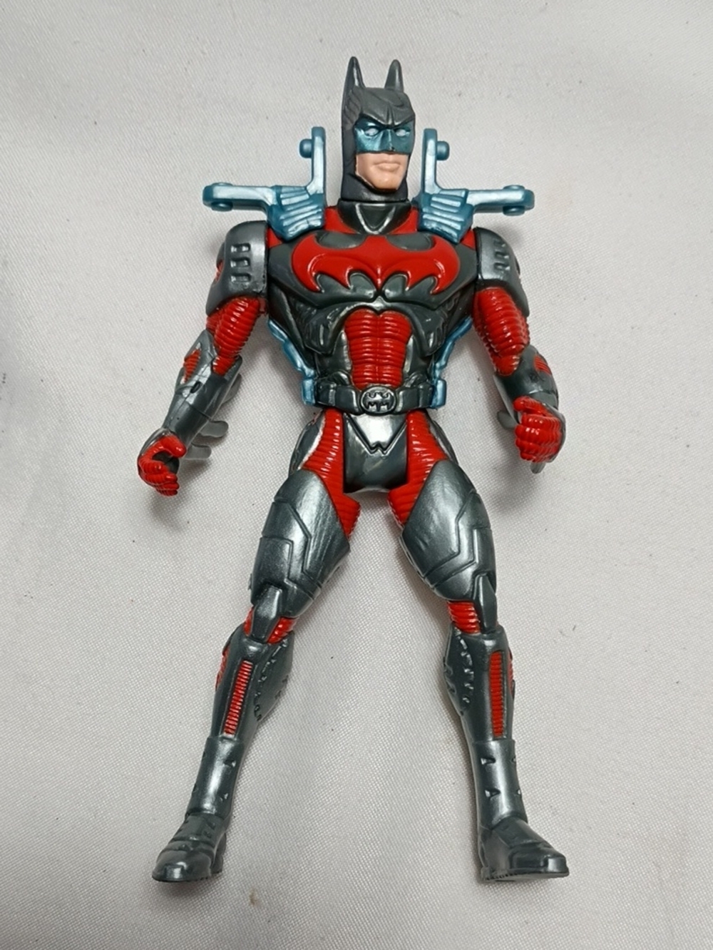 EUC Vintage 1998 Kenner Dc Comics  Batman Thermal Grey & Red Suit Action Figure